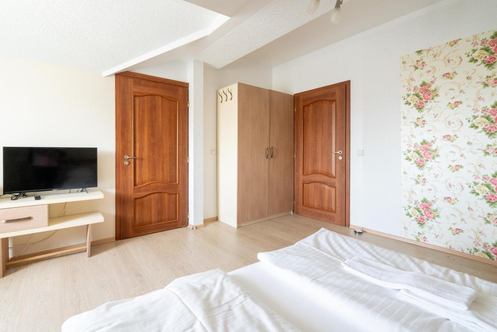 Faraway Aparthotel Near Vienna Airport With Anytime Self Check In Bruck an der Leitha Room photo