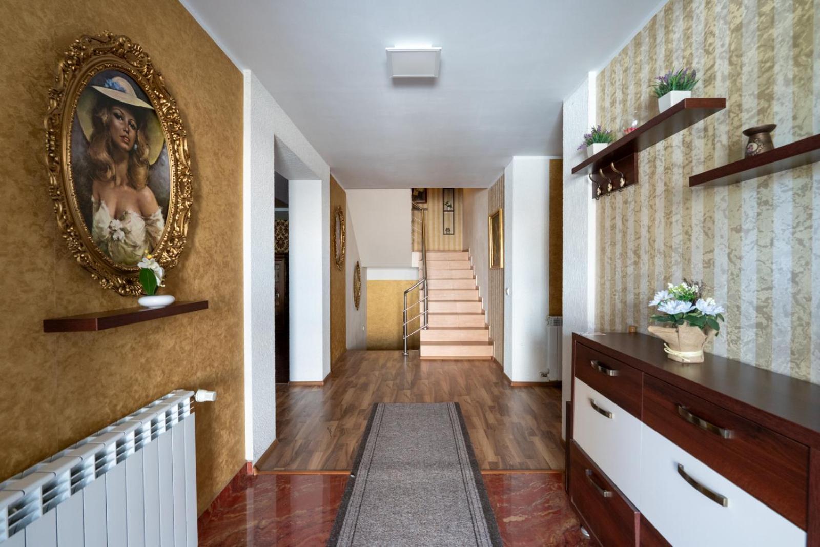 Faraway Aparthotel Near Vienna Airport With Anytime Self Check In Bruck an der Leitha Exterior photo